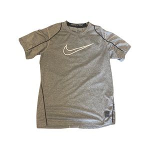 Nike Pro Dri-Fit men's athletic slim shirt. Size XL.